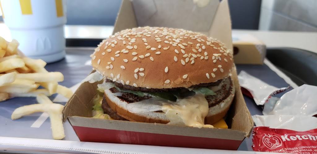 McDonalds | cafe | 105 Jericho Turnpike, Jericho, NY 11753, USA | 5168760140 OR +1 516-876-0140