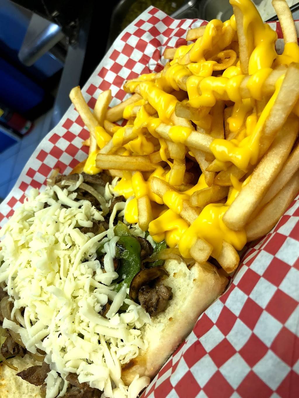 Nickys Gyros | restaurant | 1500 N Main St, Crown Point, IN 46307, USA | 2196638430 OR +1 219-663-8430