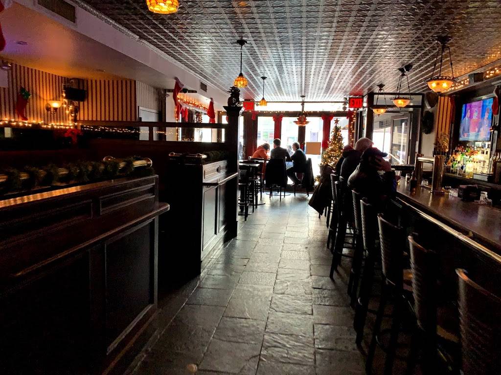 Jakes Saloon | restaurant | 206 W 23rd St, New York, NY 10011, USA | 2123373100 OR +1 212-337-3100