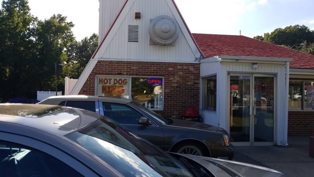 Guss Hot Dog King | restaurant | 10725 Jefferson Ave, Newport News, VA 23601, USA | 7575951630 OR +1 757-595-1630
