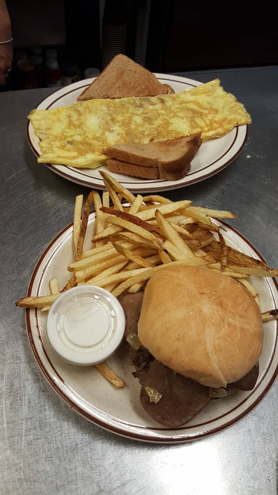 Big Boppers Restaurant | restaurant | 7581 E Harbor Rd, Lakeside Marblehead, OH 43440, USA | 4197344458 OR +1 419-734-4458