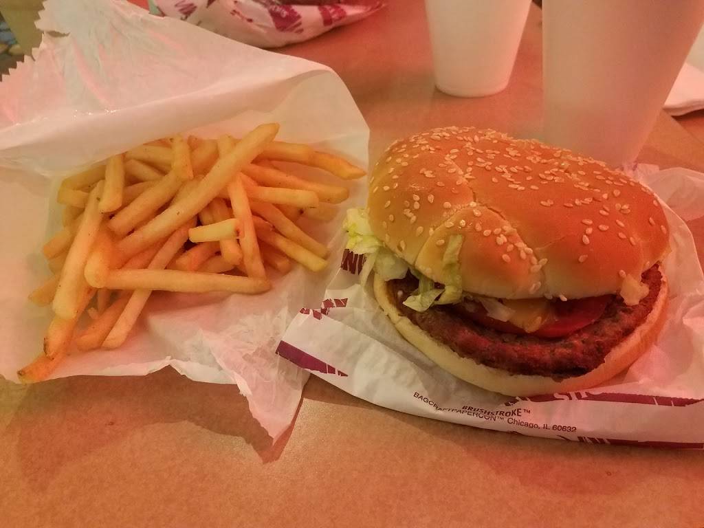 Oscars Frozen Custard | restaurant | 21165 E Moreland Blvd, Waukesha, WI 53186, USA | 2627989707 OR +1 262-798-9707