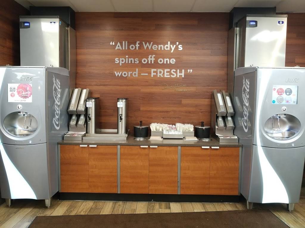 Wendys | restaurant | 660 E Aurora Rd, Macedonia, OH 44056, USA | 3304670686 OR +1 330-467-0686