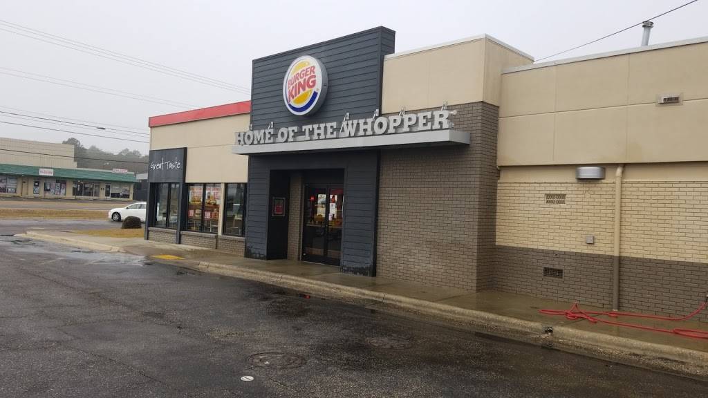 Burger King | restaurant | 2820 Bragg Blvd, Fayetteville, NC 28303, USA | 9104370269 OR +1 910-437-0269