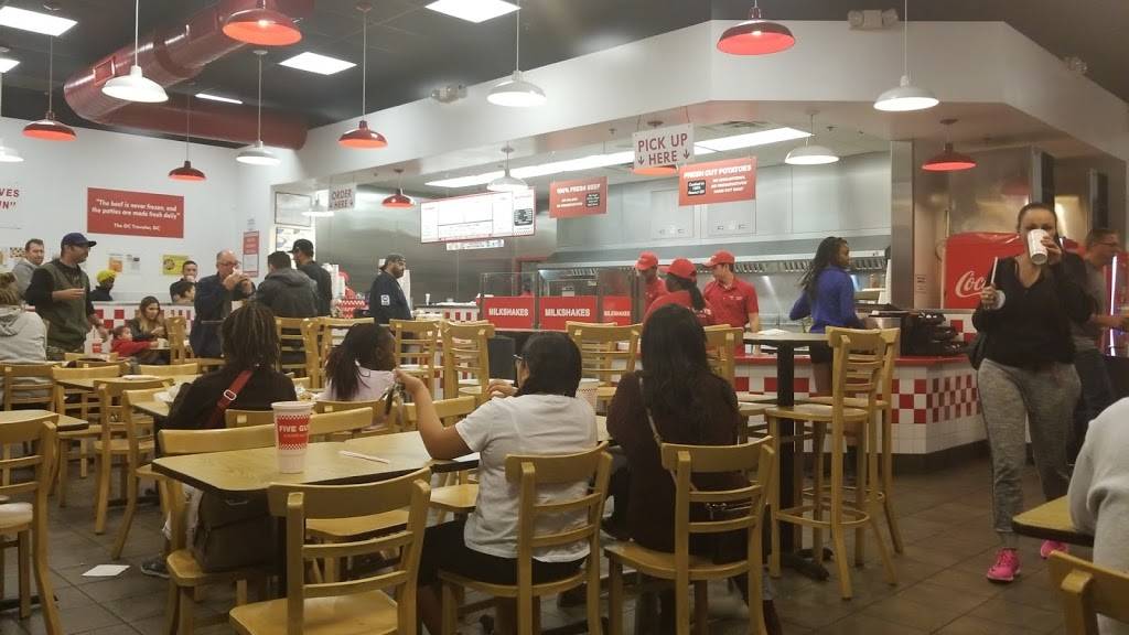 Five Guys | meal takeaway | 7945 Haven Ave, Rancho Cucamonga, CA 91730, USA | 9099419055 OR +1 909-941-9055
