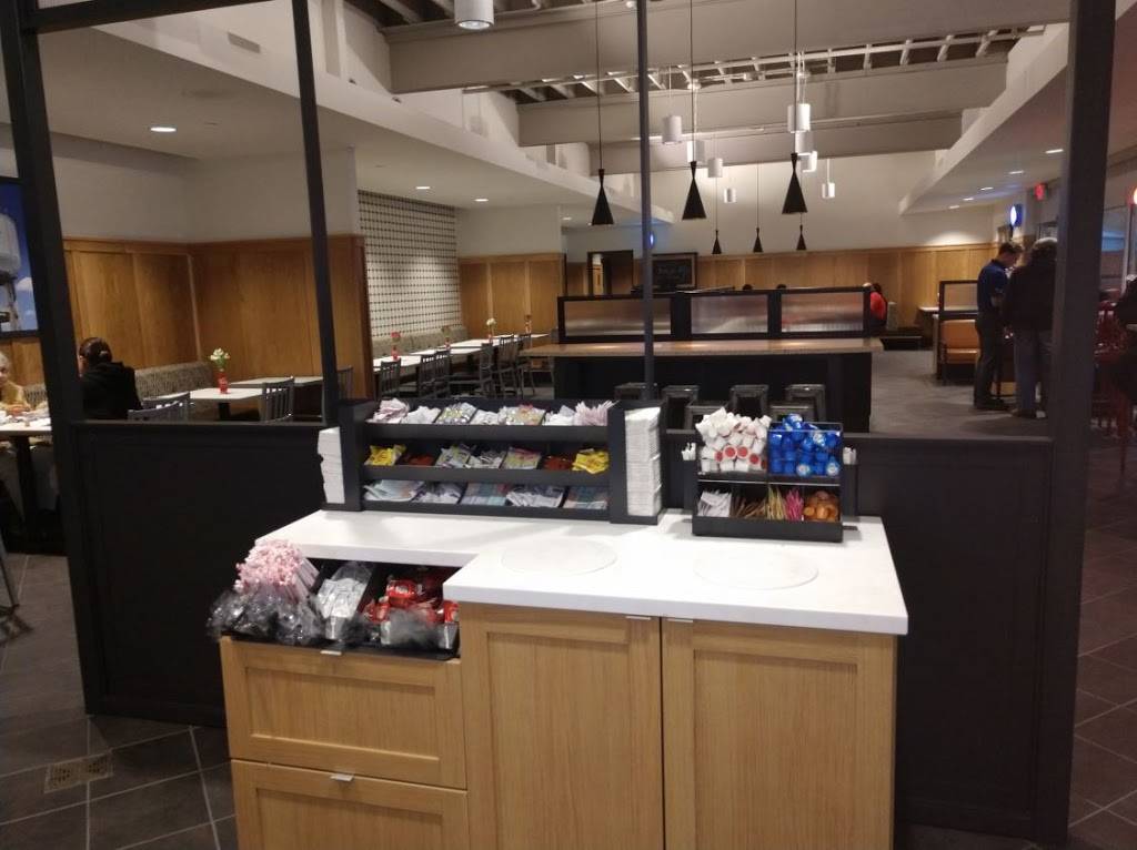 Chick-fil-A | restaurant | 3113 W Olive Ave, Burbank, CA 91505, USA | 8188411588 OR +1 818-841-1588