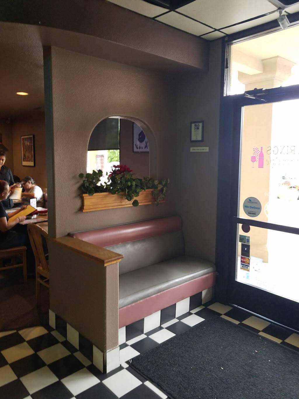 Strings Italian Cafe | restaurant | 1900 Douglas Blvd G, Roseville, CA 95661, USA | 9167842888 OR +1 916-784-2888