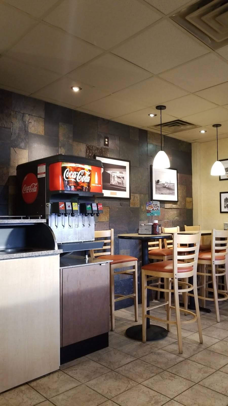 Dairy Queen Grill & Chill | restaurant | 225 Milford St, Clarksburg, WV 26301, USA | 3046239660 OR +1 304-623-9660