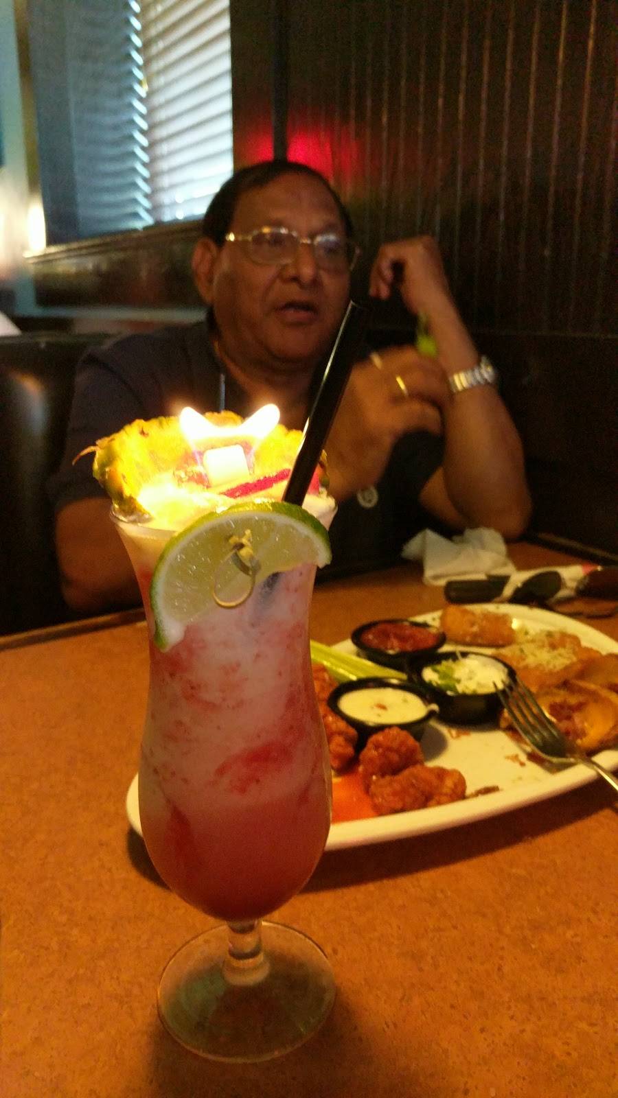 TGI Fridays | restaurant | 676 S Rand Rd, Lake Zurich, IL 60047, USA | 8477268237 OR +1 847-726-8237