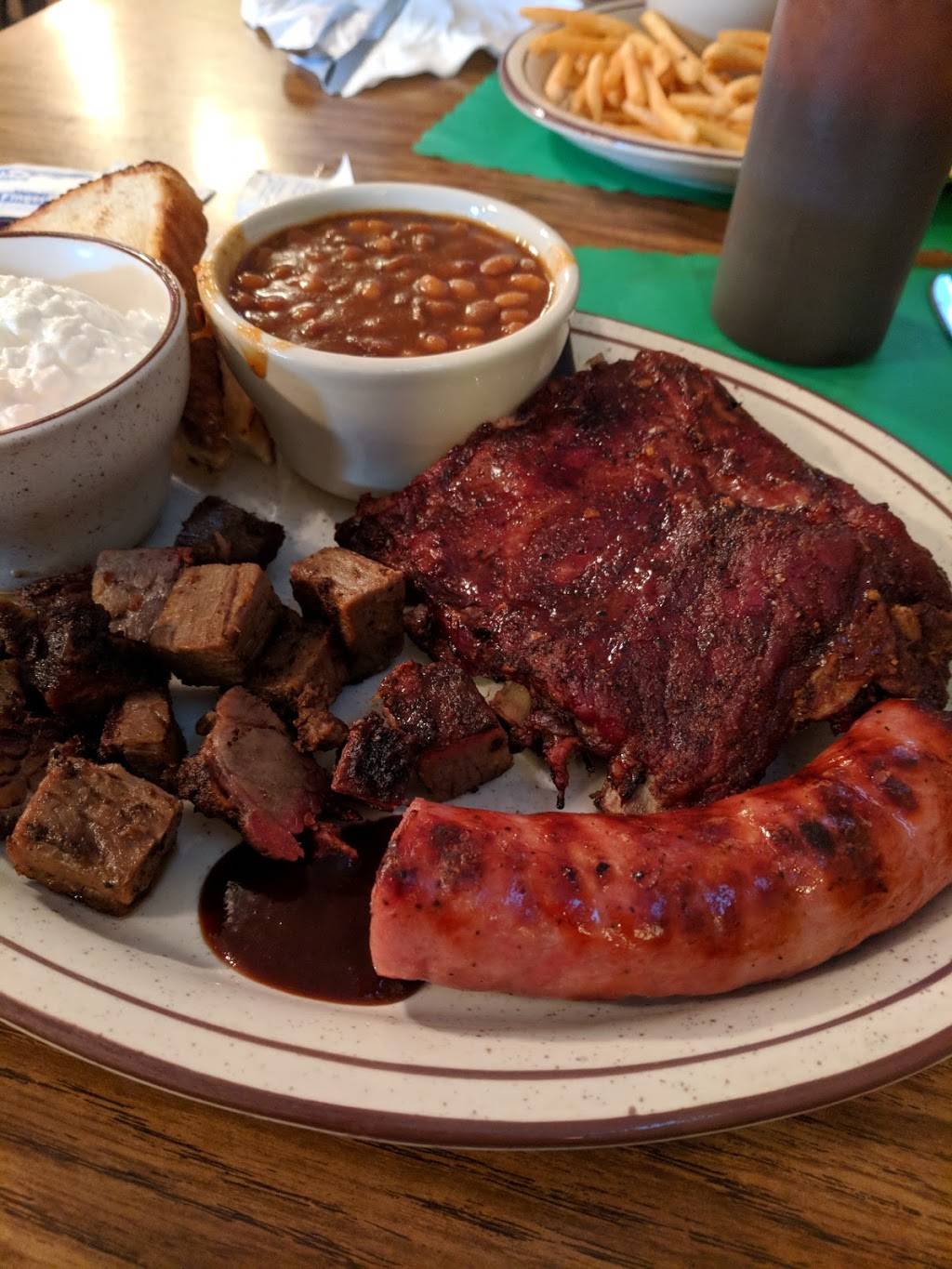 Vinnys BBQ | restaurant | 507 Main St, Dakota City, IA 50529, USA | 5153322046 OR +1 515-332-2046
