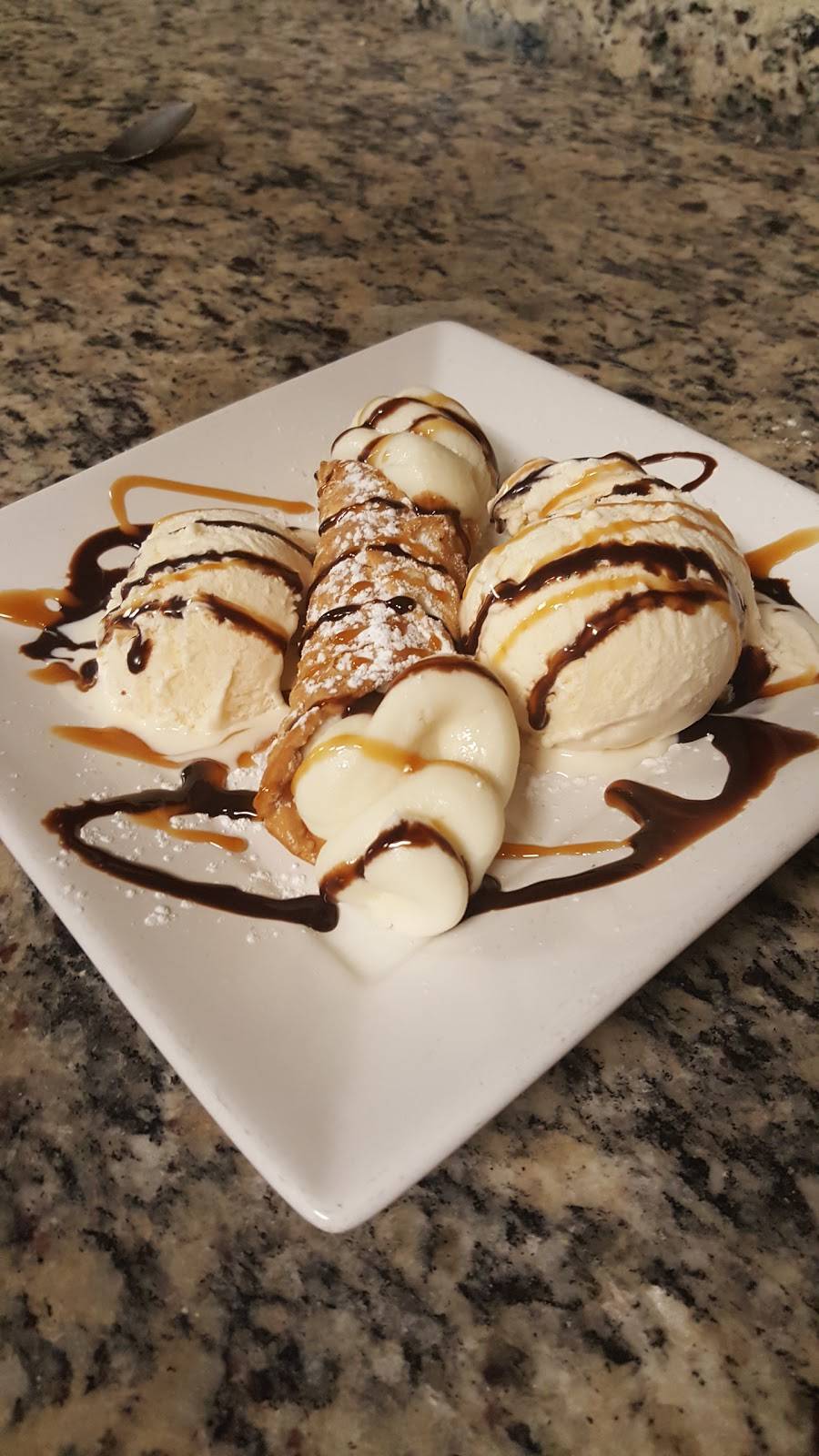 Johnny Macaronis | meal takeaway | 572 West St, East Bridgewater, MA 02333, USA | 5083789335 OR +1 508-378-9335