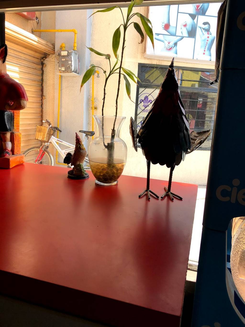 Super Pollo Sinaloa | restaurant | 2, De las Ferias 4, Hipodromo, 22195 Tijuana, B.C., Mexico | 016646812180 OR +52 664 681 2180