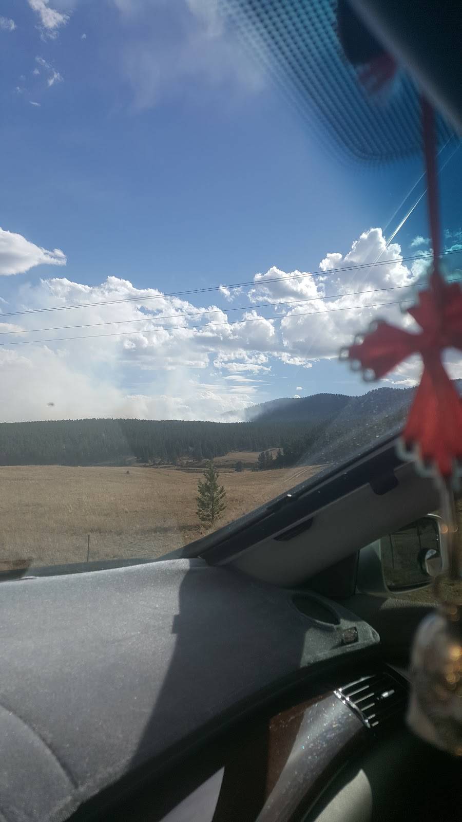 Ponderosa Country Store | meal takeaway | 39608 US-24, Florissant, CO 80816, USA | 7193777804 OR +1 719-377-7804