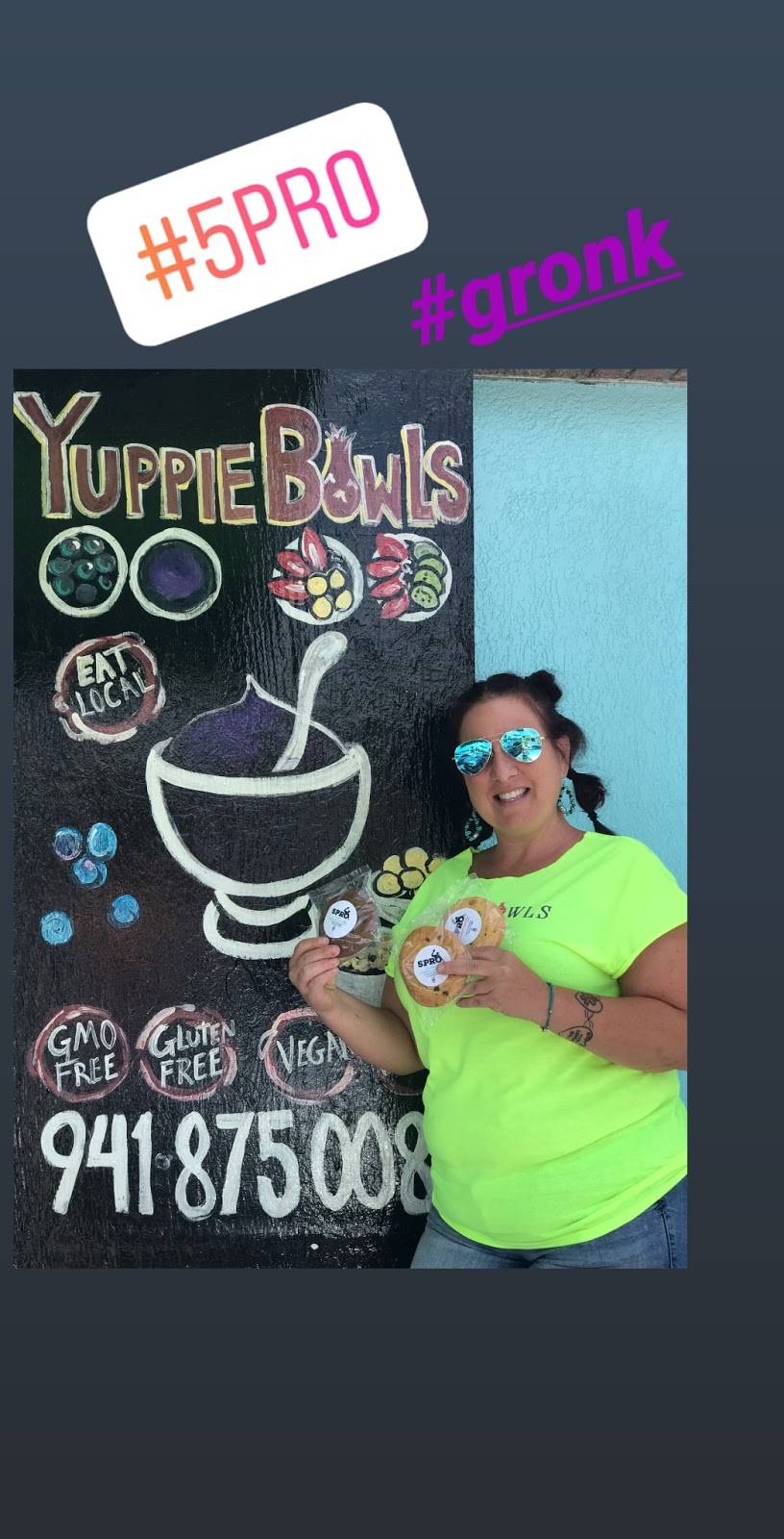Yuppie Bowls | restaurant | 2131 Tamiami Trail, Port Charlotte, FL 33948, USA | 9418750087 OR +1 941-875-0087