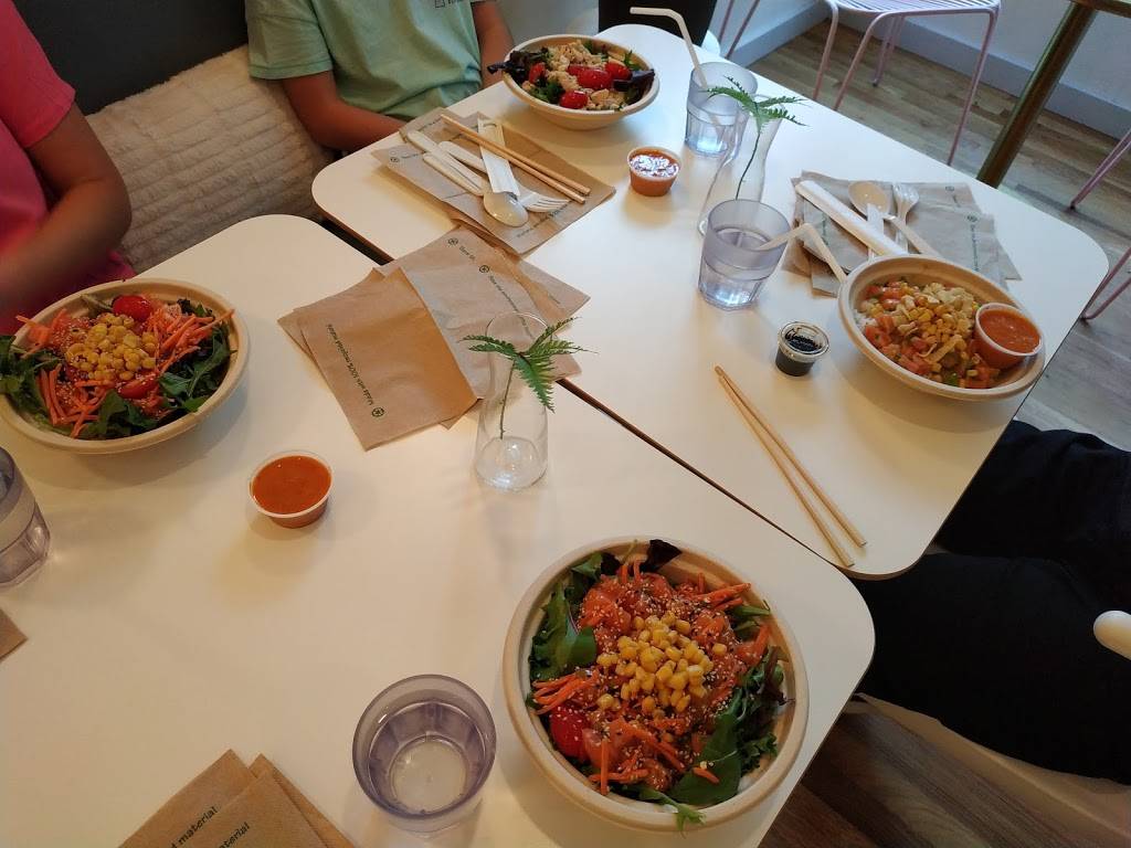 Hometown Cafe and Poké Bar | restaurant | 185 Camp St, Providence, RI 02906, USA | 4018681247 OR +1 401-868-1247