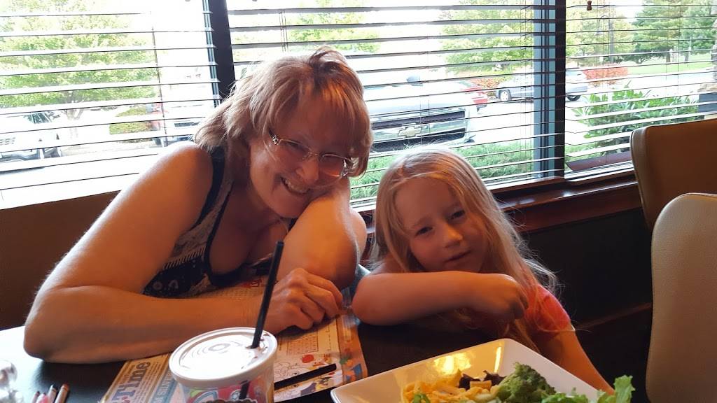 Ruby Tuesday | restaurant | 74 Blackwell Park Ln, Warrenton, VA 20186, USA | 5403414912 OR +1 540-341-4912