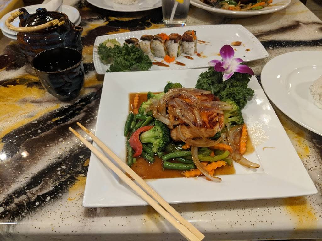 Ninja Thai Asian Fusion | restaurant | 899 E Prima Vista Blvd, Port St. Lucie, FL 34952, USA | 7727774377 OR +1 772-777-4377