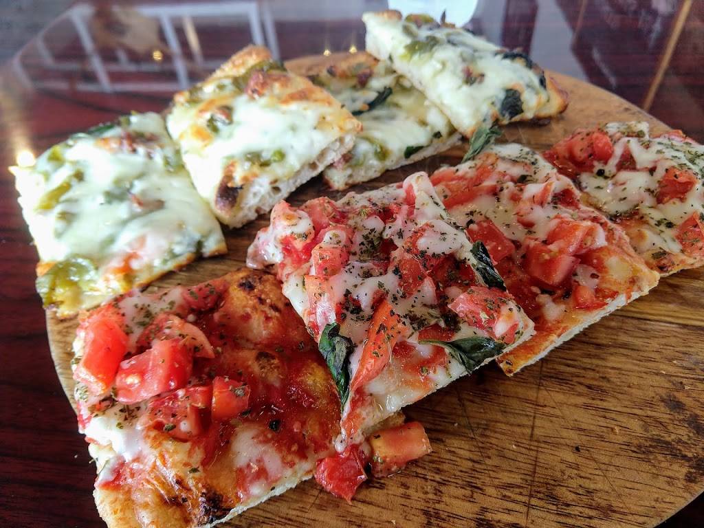 Luna Rossa | restaurant | 2063 Siesta Dr, Sarasota, FL 34239, USA | 9413887172 OR +1 941-388-7172