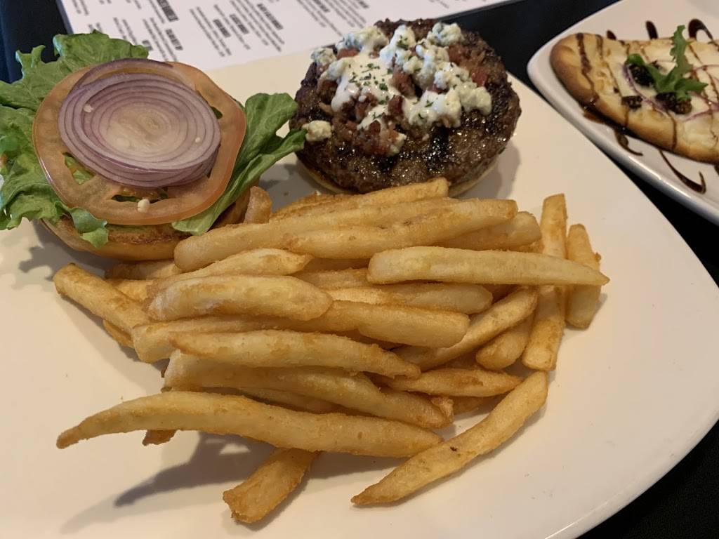 Legends Bar & Grill | restaurant | 1700 Legendary Blvd, Clermont, FL 34711, USA | 3524048020 OR +1 352-404-8020