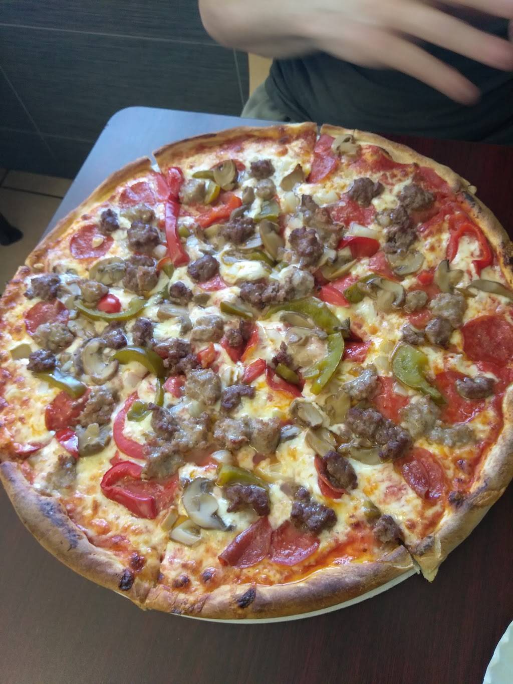 Nicks Place | restaurant | 64 Revere Beach Blvd, Revere, MA 02151, USA | 7812849438 OR +1 781-284-9438