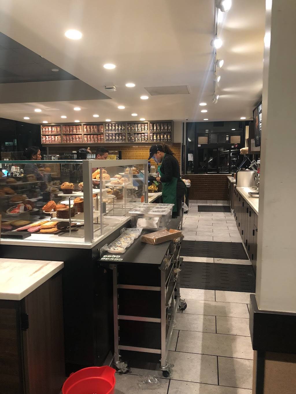 Starbucks | cafe | 517 E Foothill Blvd, Pomona, CA 91767, USA | 9099739058 OR +1 909-973-9058