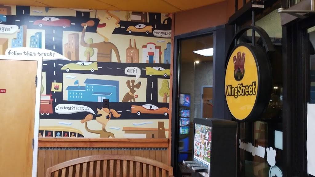 Pizza Hut | restaurant | 75 Pine Lake Ave, La Porte, IN 46350, USA | 2193623000 OR +1 219-362-3000