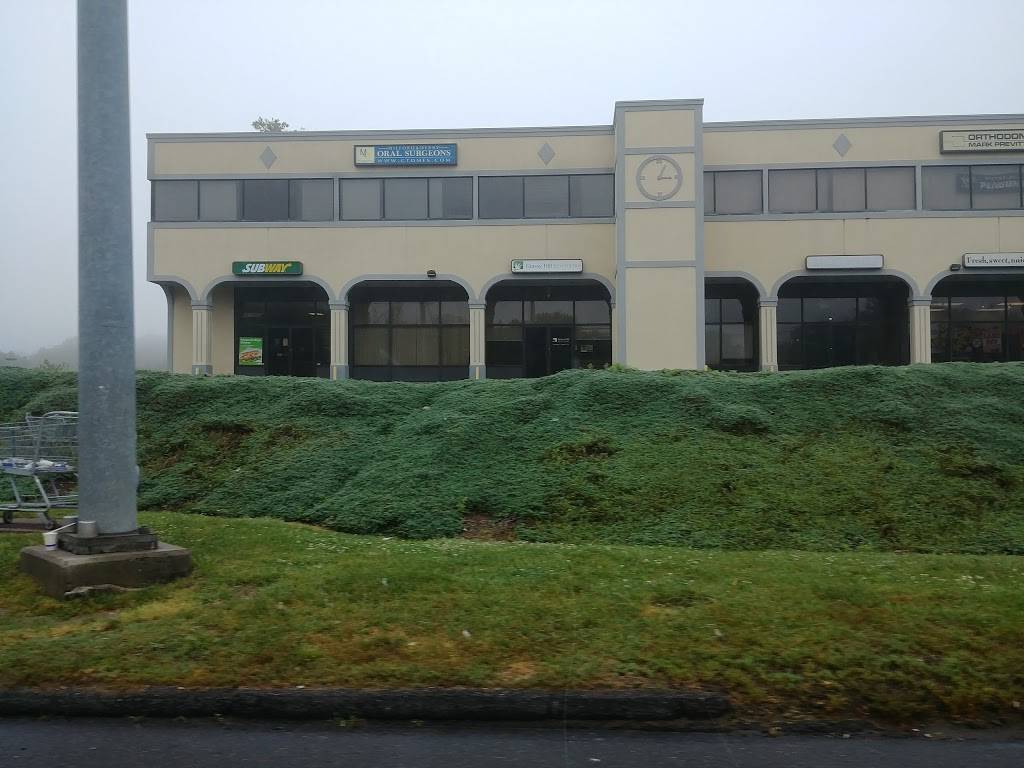 Subway | restaurant | 676 New Haven Ave, Derby, CT 06418, USA | 2037324500 OR +1 203-732-4500