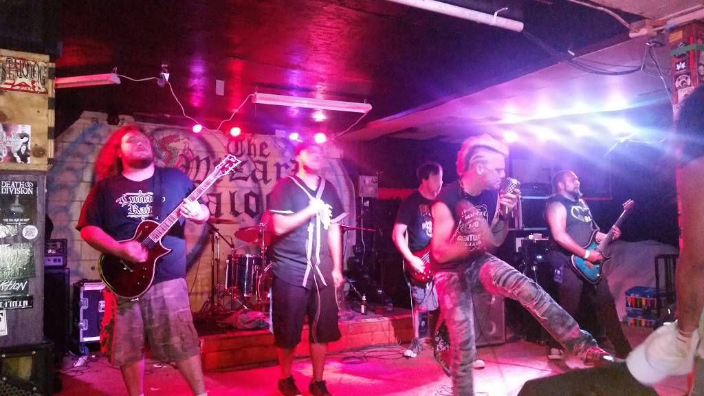 Wizards Restaurant & Saloon | restaurant | 651 21st St NE, Hickory, NC 28601, USA | 8283278555 OR +1 828-327-8555