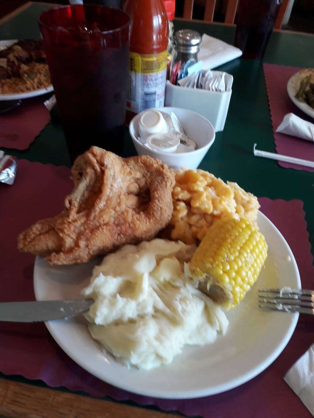 Buddy Freddys | restaurant | 1101 Goldfinch Dr, Plant City, FL 33563, USA | 8137545120 OR +1 813-754-5120