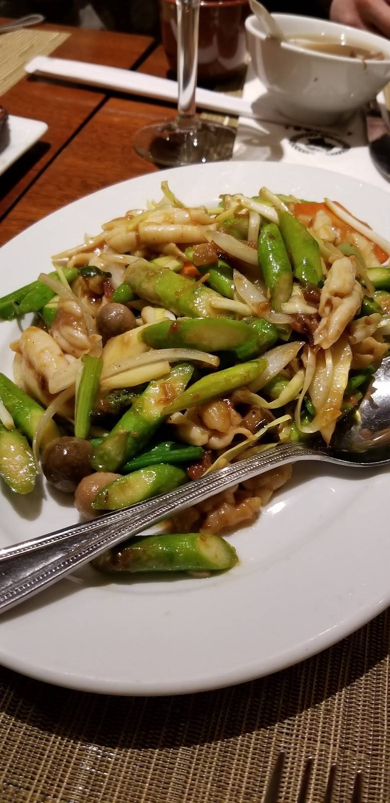 Kwi | restaurant | 2100 Pacific Ave, Atlantic City, NJ 08401, USA | 6093484411 OR +1 609-348-4411