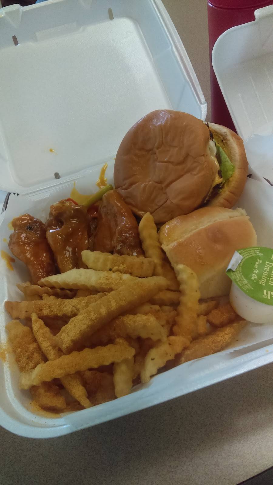 Chicken Coop | restaurant | 420 W Broadway, West Memphis, AR 72301, USA | 8707339898 OR +1 870-733-9898