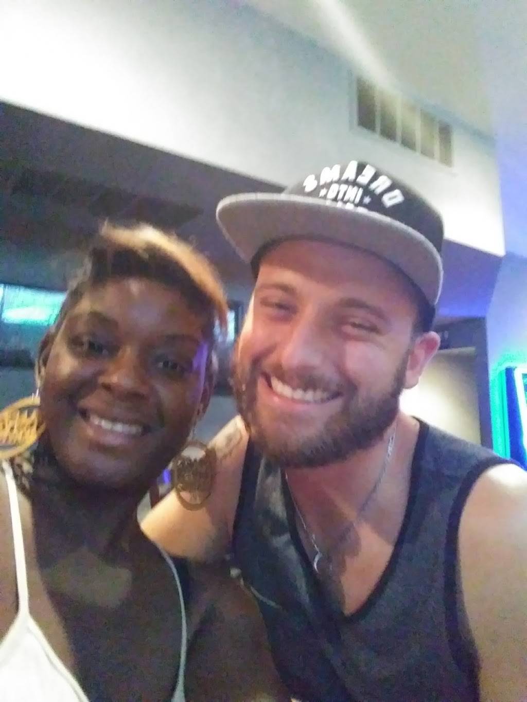 Politics Kitchen & Lounge | restaurant | 5120 Warrensville Center Rd, Maple Heights, OH 44137, USA | 2165107988 OR +1 216-510-7988