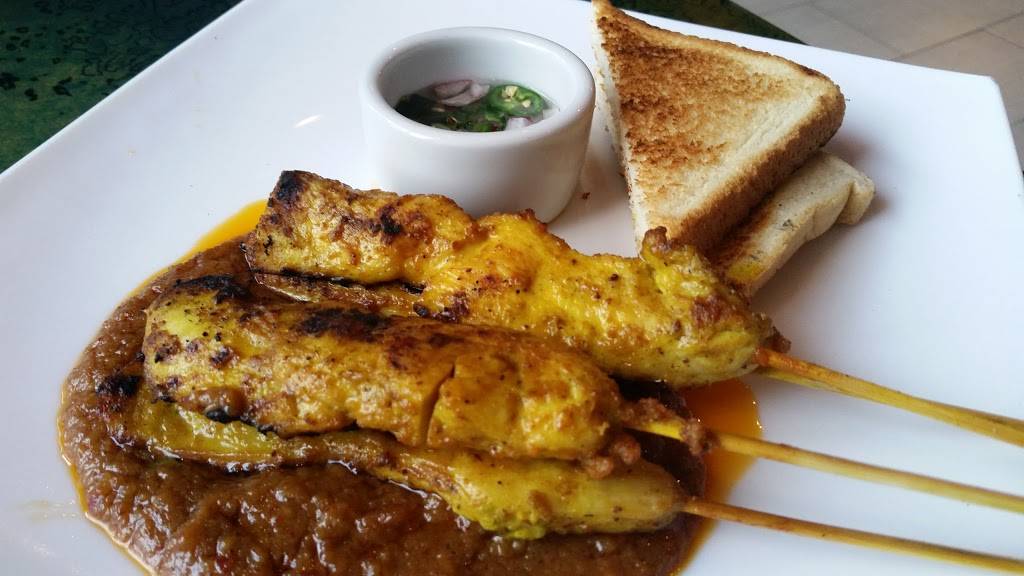 Tom Yum Thai | restaurant | 226 Maple Ave W #2, Vienna, VA 22180, USA | 7032552467 OR +1 703-255-2467