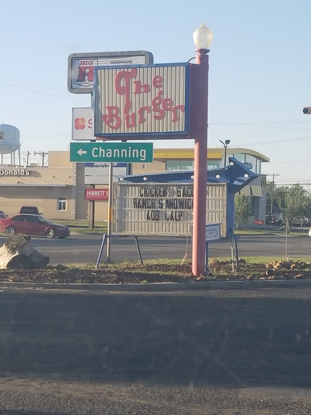 The Burger - Dumas | restaurant | 1517 S Dumas Ave, Dumas, TX 79029, USA | 8069354550 OR +1 806-935-4550