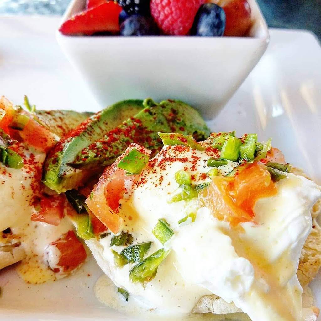 Black Market | restaurant | 3411 Colonnade Pkwy #800, Birmingham, AL 35243, USA | 2059678787 OR +1 205-967-8787