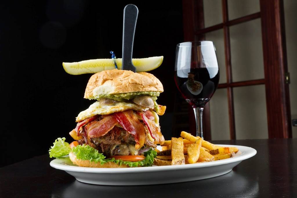 The Penguin | restaurant | 105 Garfield Pkwy, Bethany Beach, DE 19930, USA | 3025418017 OR +1 302-541-8017