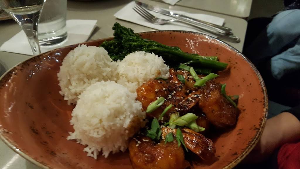 Eclipse Kitchen & Bar | night club | 5 Embarcadero Center, San Francisco, CA 94111, USA | 4152916581 OR +1 415-291-6581