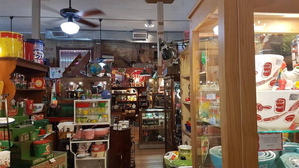 Mozies | restaurant | 1601 Hunter Rd, New Braunfels, TX 78130, USA | 8305151281 OR +1 830-515-1281