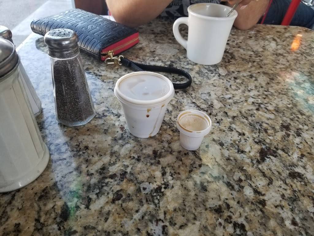 Sunnyside Cafe | restaurant | 13899 W Dixie Hwy, North Miami, FL 33161, USA | 3058913352 OR +1 305-891-3352