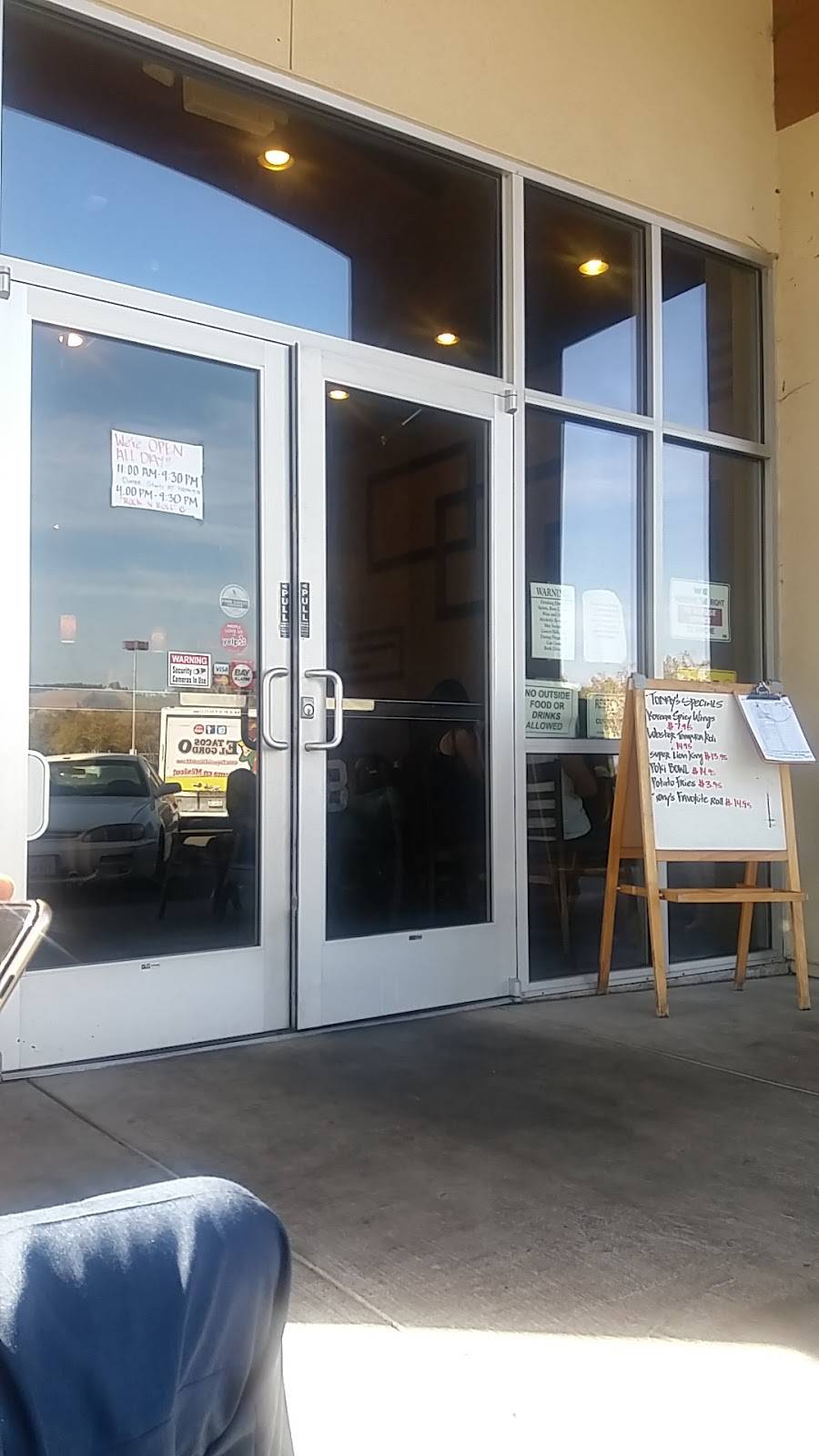 Rock & Roll Sushi | restaurant | 4124, 4124, 579 Floresta Blvd, San Leandro, CA 94578, USA | 5106679545 OR +1 510-667-9545