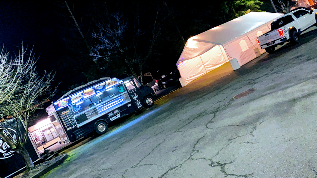 La Real Taqueria Newberg | restaurant | 2611 Portland Rd, Newberg, OR 97132, USA | 5033745922 OR +1 503-374-5922