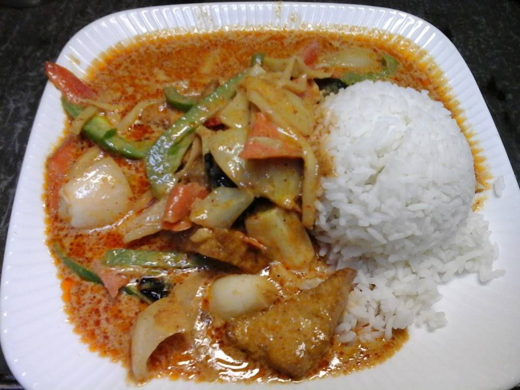 Lai Thai Kitchen | restaurant | 1621 Leonard St NE, Grand Rapids, MI 49505, USA | 6164565730 OR +1 616-456-5730