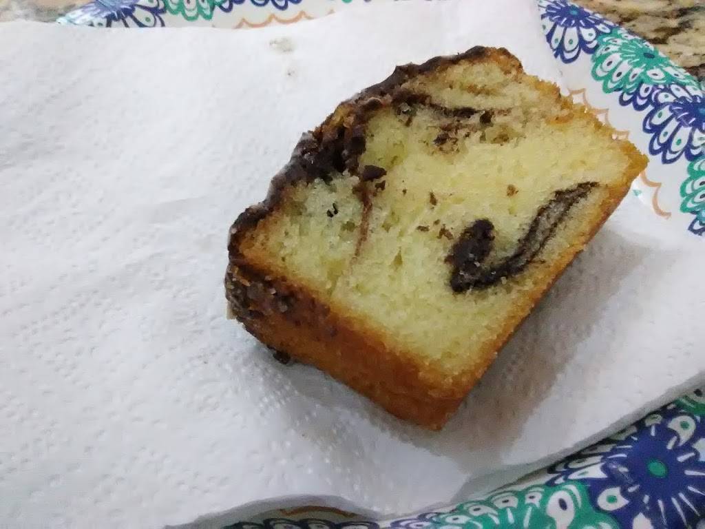 Village Coffee Pot of Mount Dora | bakery | 425 N Donnelly St, Mt Dora, FL 32757, USA | 3523833334 OR +1 352-383-3334