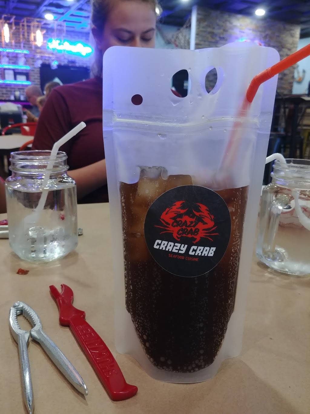 Crazy Crab | restaurant | 530 Jermor Ln, Westminster, MD 21157, USA | 4104217468 OR +1 410-421-7468