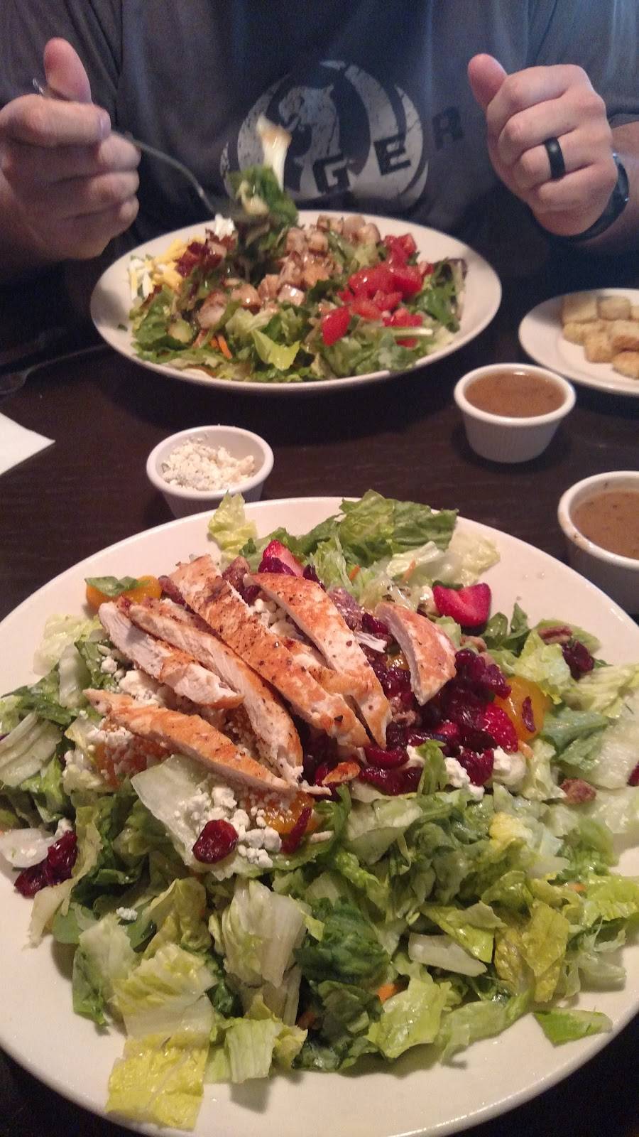 OCharley’s Restaurant & Bar | restaurant | 1920 N Eastman Rd, Kingsport, TN 37664, USA | 4232468868 OR +1 423-246-8868