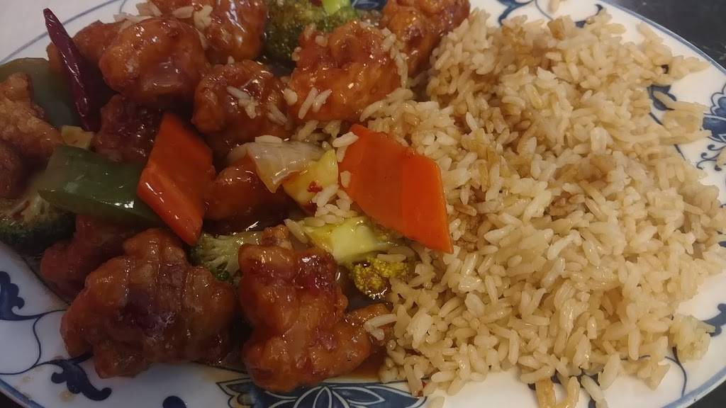 Peking Palace Restaurant | restaurant | 3290, 271 S Elm St, Commerce, GA 30529, USA | 7063351930 OR +1 706-335-1930