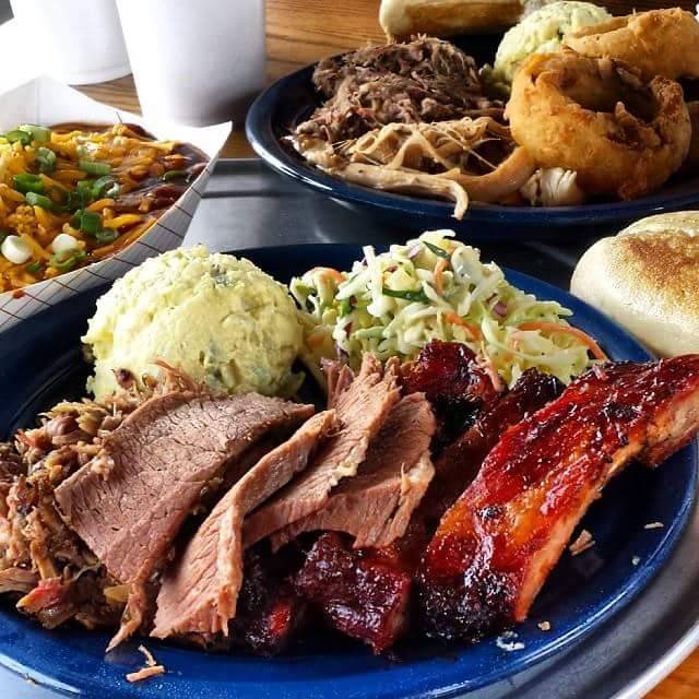 Sonny Bryans Smokehouse | restaurant | 1251 W Campbell Rd #240, Richardson, TX 75080, USA | 9726649494 OR +1 972-664-9494