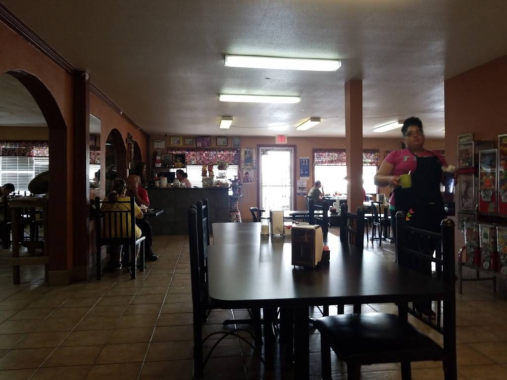 Vickys Mexican Restaurant | restaurant | 2349 Pinn Rd, San Antonio, TX 78227, USA | 8777716654 OR +1 877-771-6654