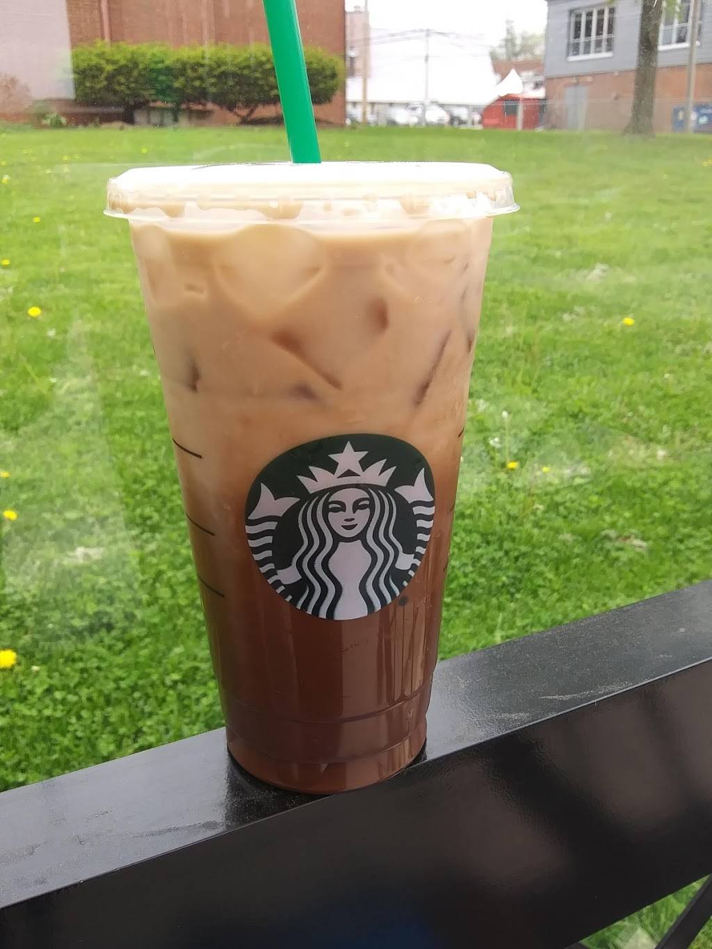 Starbucks | cafe | 2136 N High St, Columbus, OH 43201, USA | 6142992336 OR +1 614-299-2336