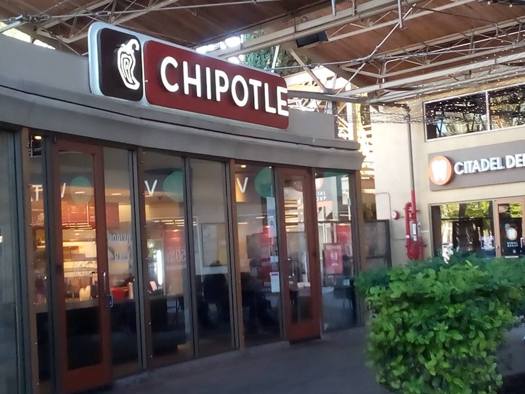 Chipotle Mexican Grill | restaurant | 100 Citadel Dr, Commerce, CA 90040, USA | 3237282268 OR +1 323-728-2268